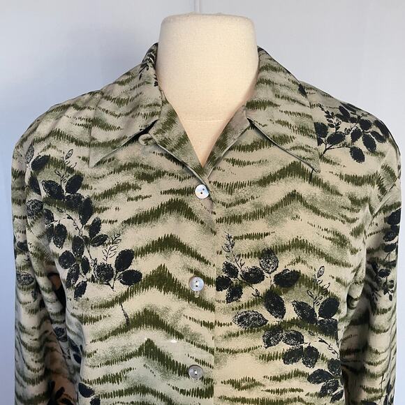 Vintage Blouse Top Size Small Olive Green Boho Leaf Print Long Sleeve Button - Picture 2 of 13